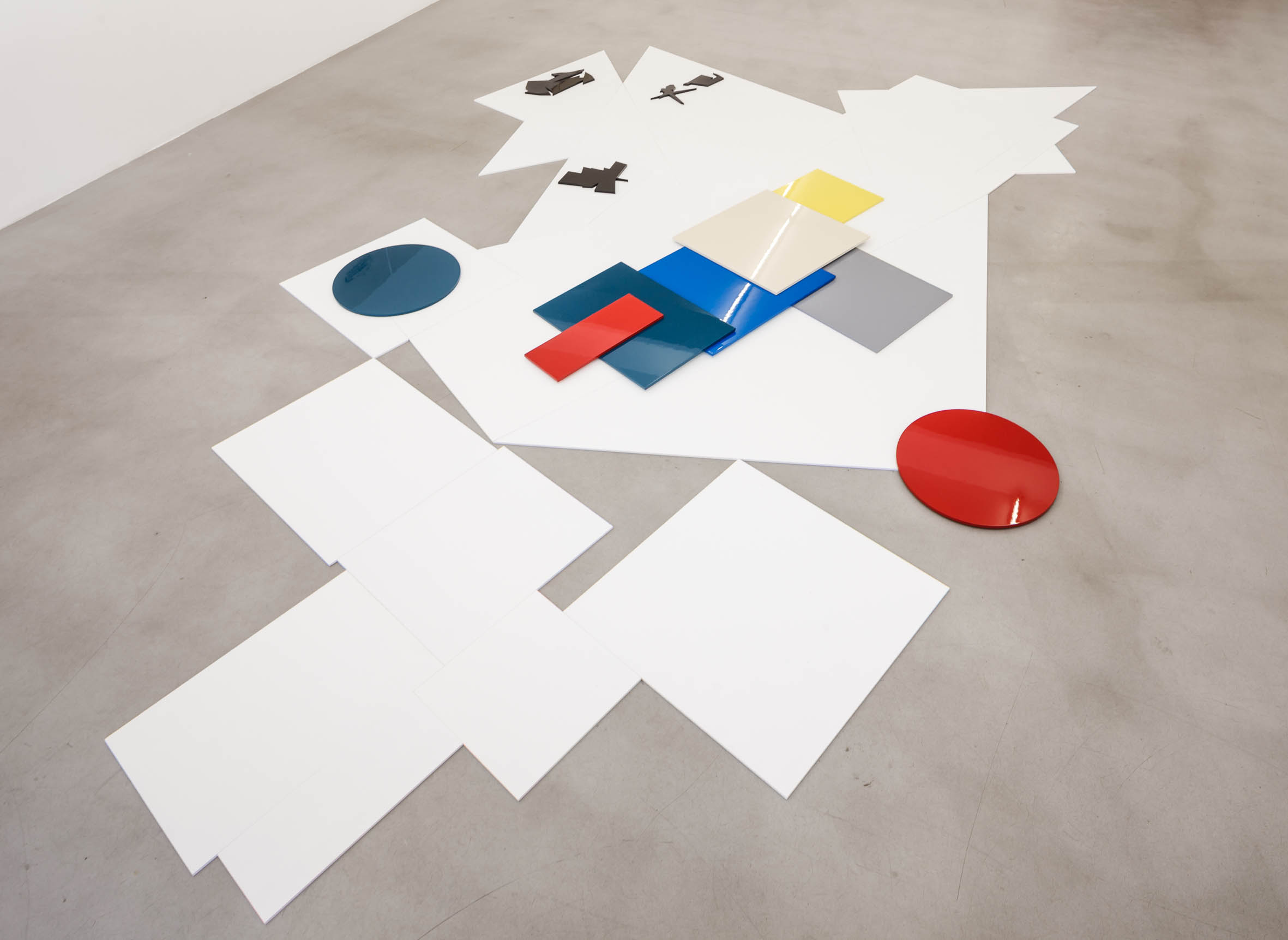 Installation view Falke Pisano, Thinking and Speaking, Galerie Nordenhake, Stockholm