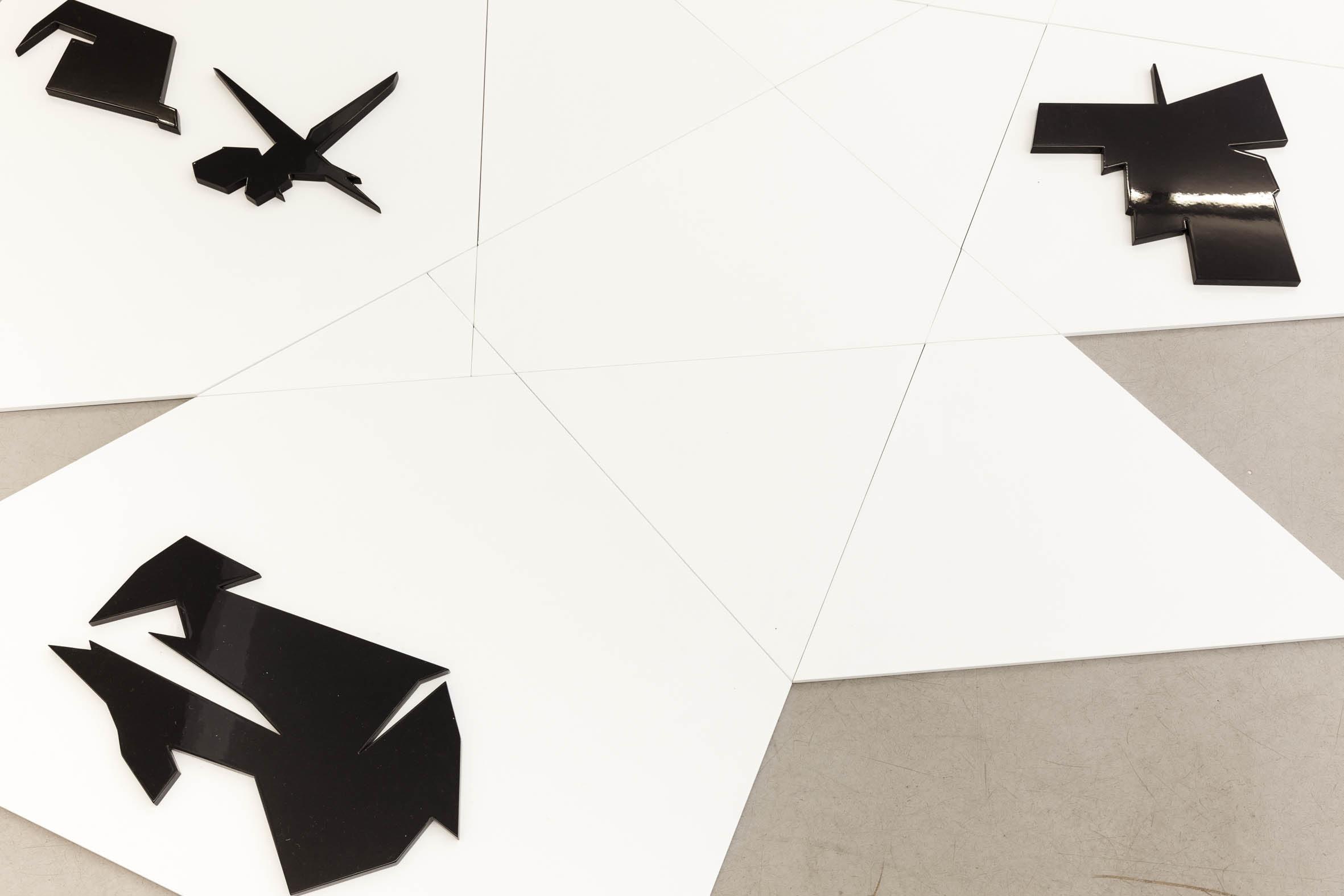 Installation view Falke Pisano, Thinking and Speaking, Galerie Nordenhake, Stockholm