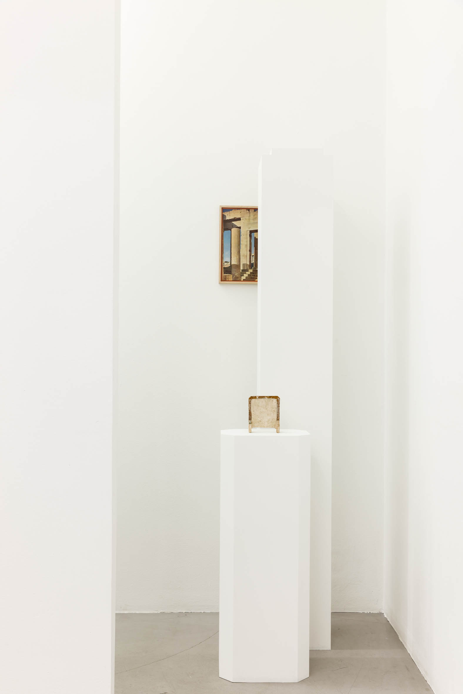 Installation view Haris Epaminonda, Thinking and Speaking, Galerie Nordenhake, Stockholm